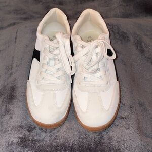 White and Black Sneakers (No Boundaries)